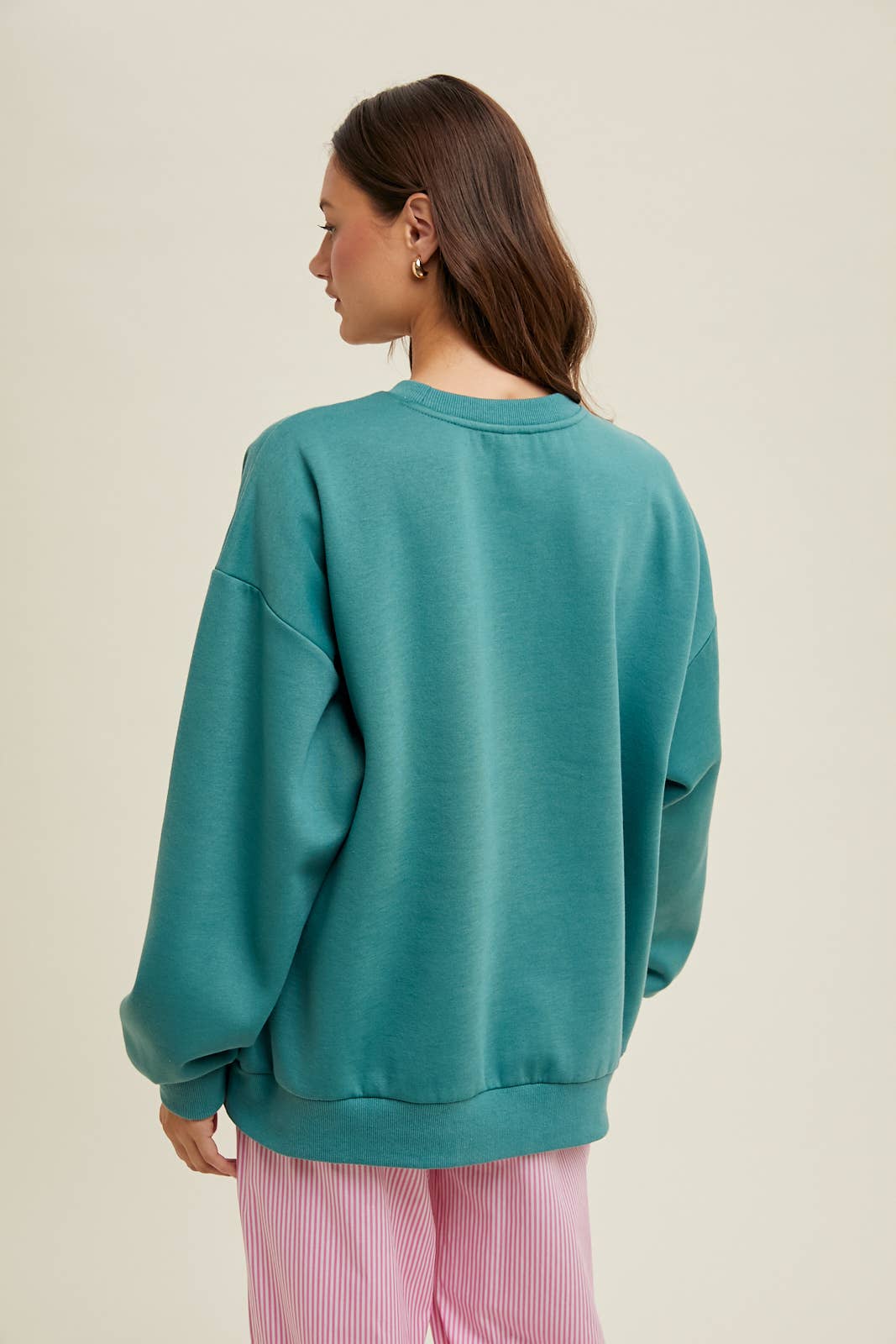 'VACAY' Patch Pullover Sweatshirt