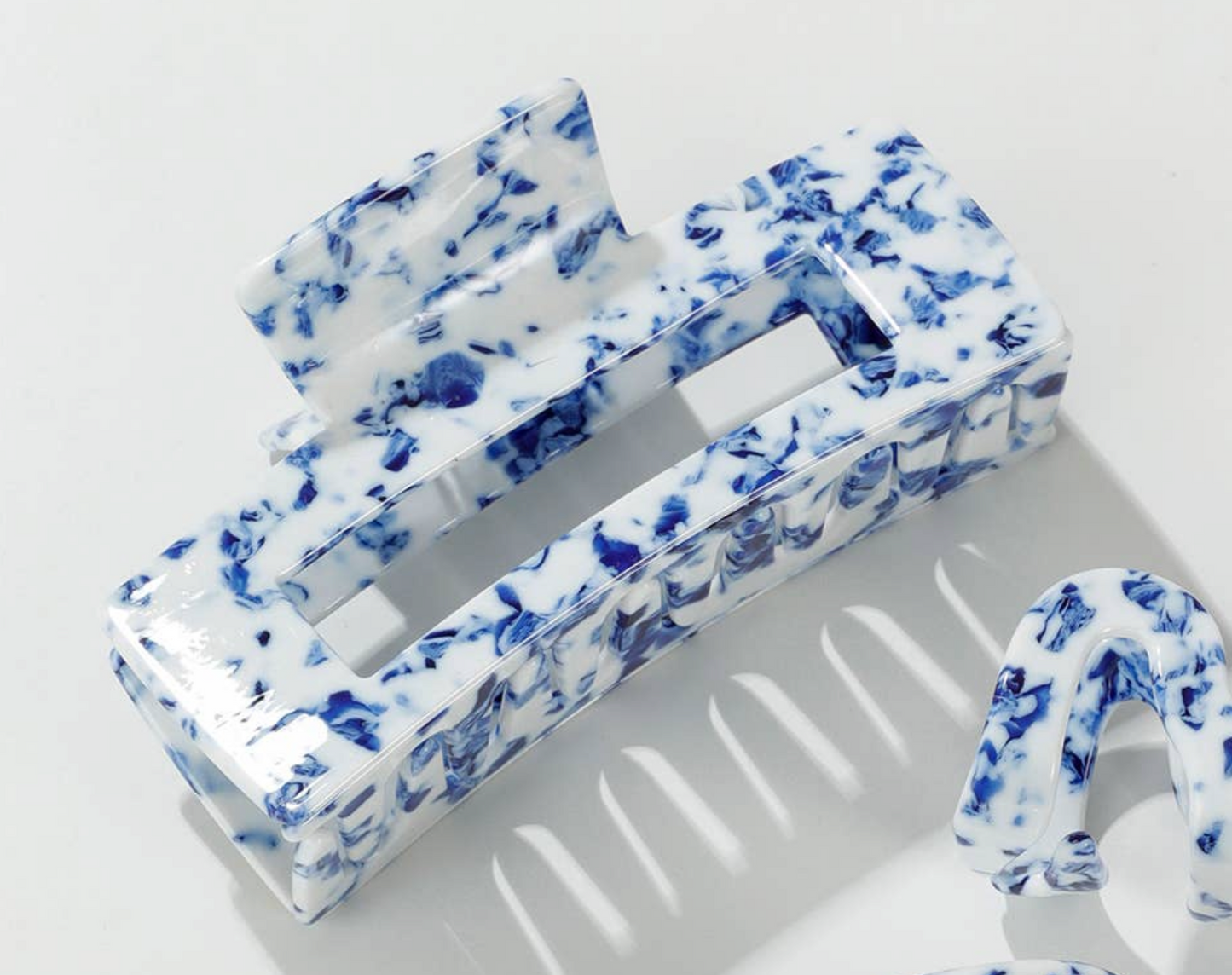 Coastal Blue Claw Clips