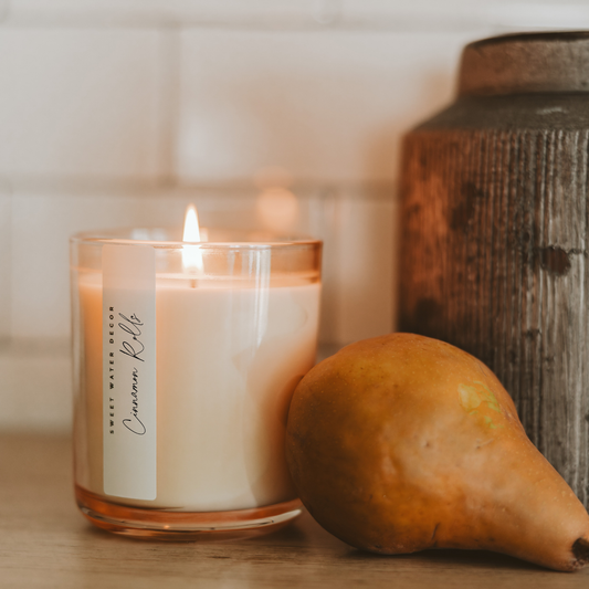 Cinnamon Rolls 12 oz Candle