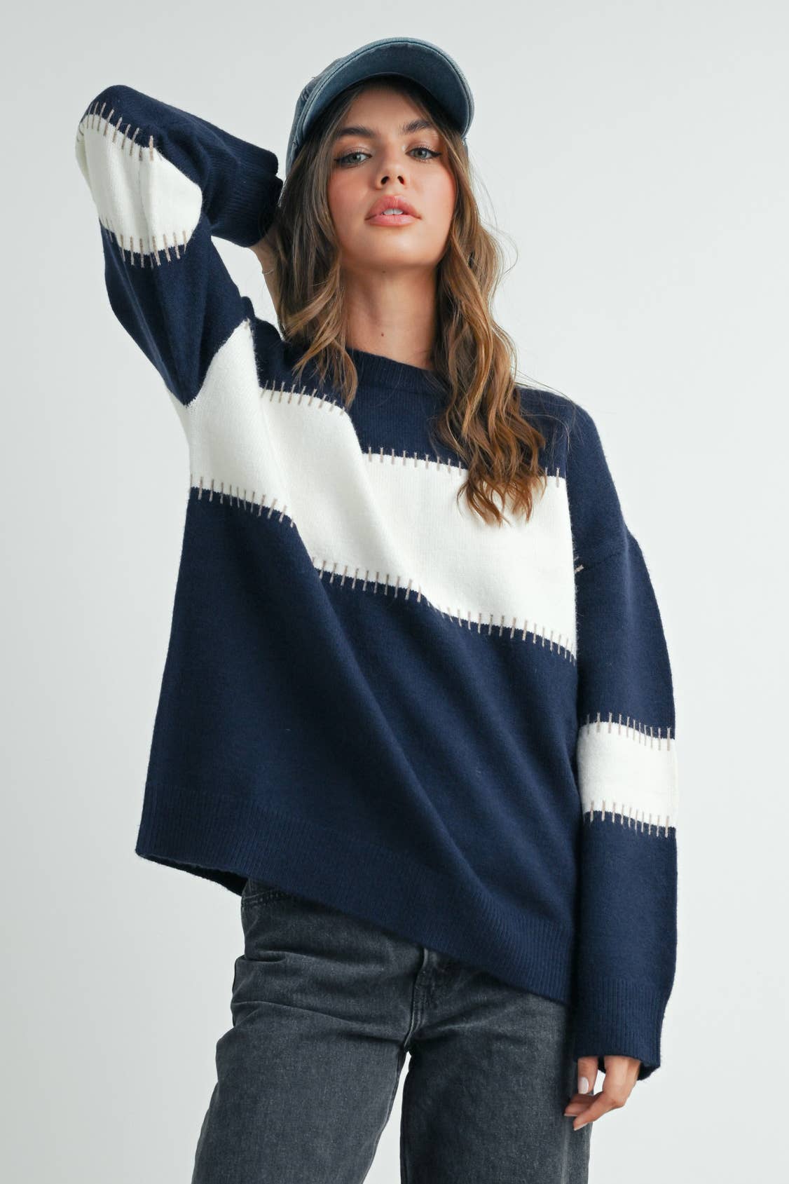 BLOCK STRIPED CREW NECK SWEATER