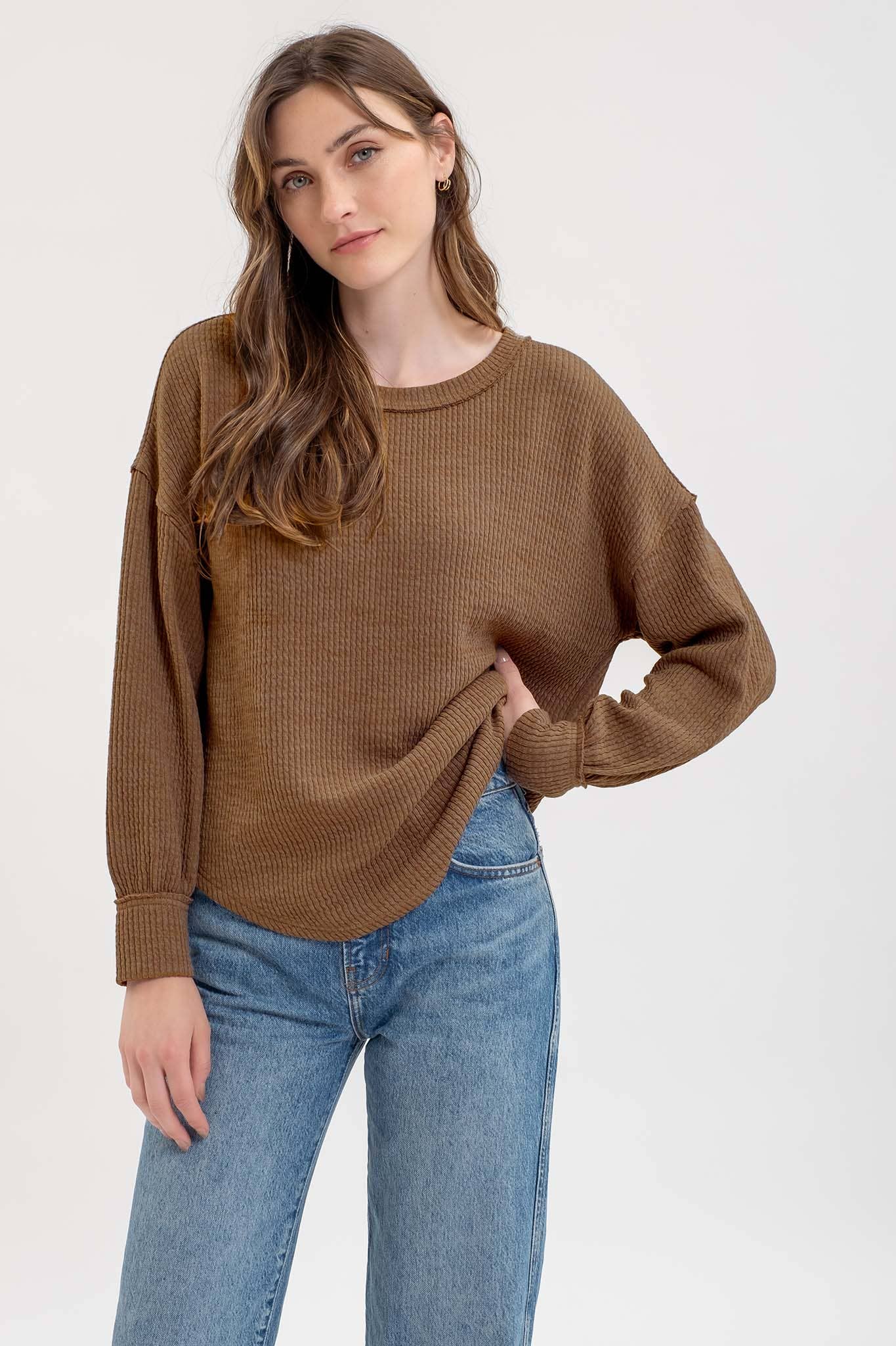 LONG SLEEVE SWEATER TOP