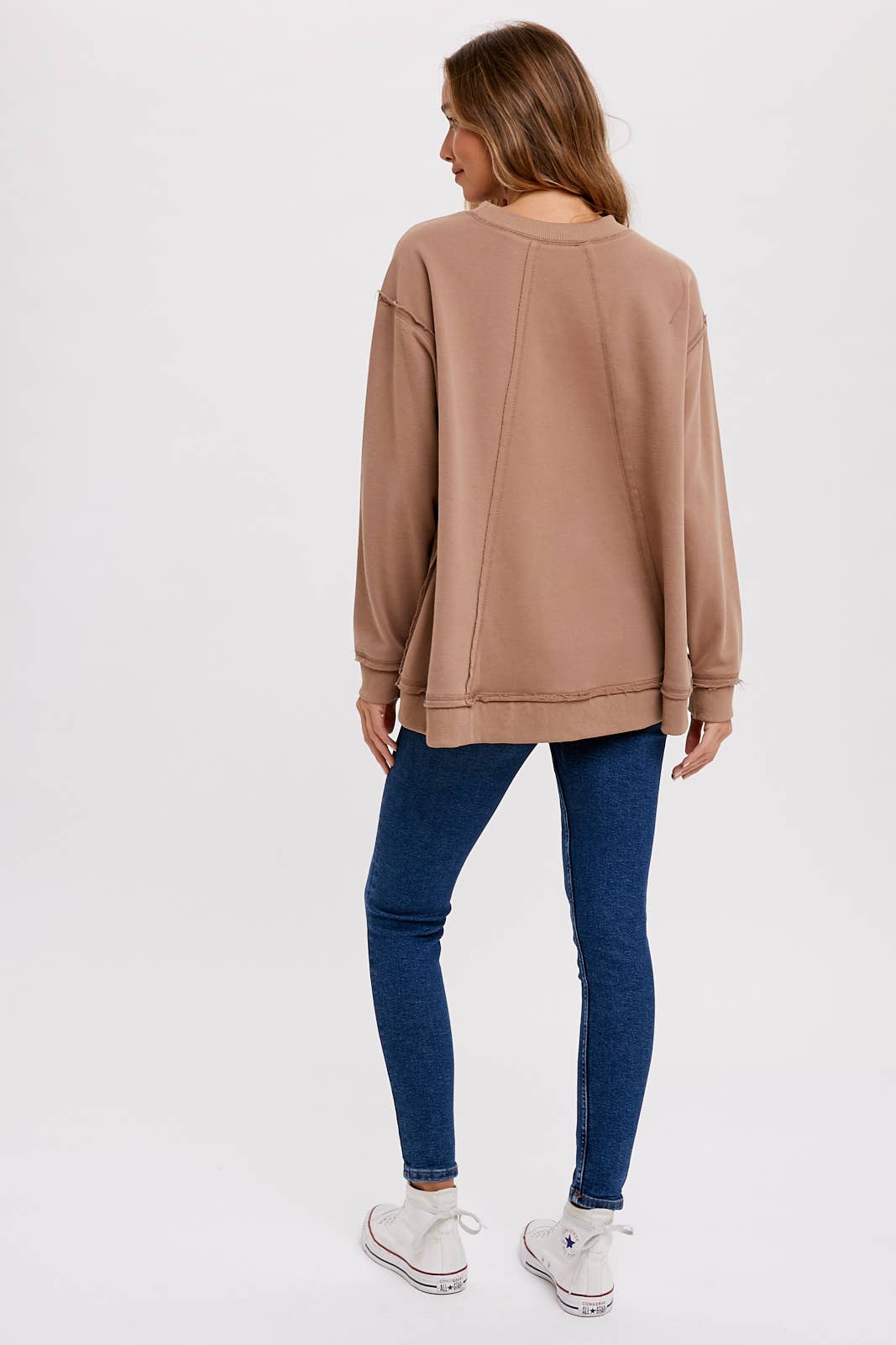 CREWNECK OVERSIZED SWEATSHIRT