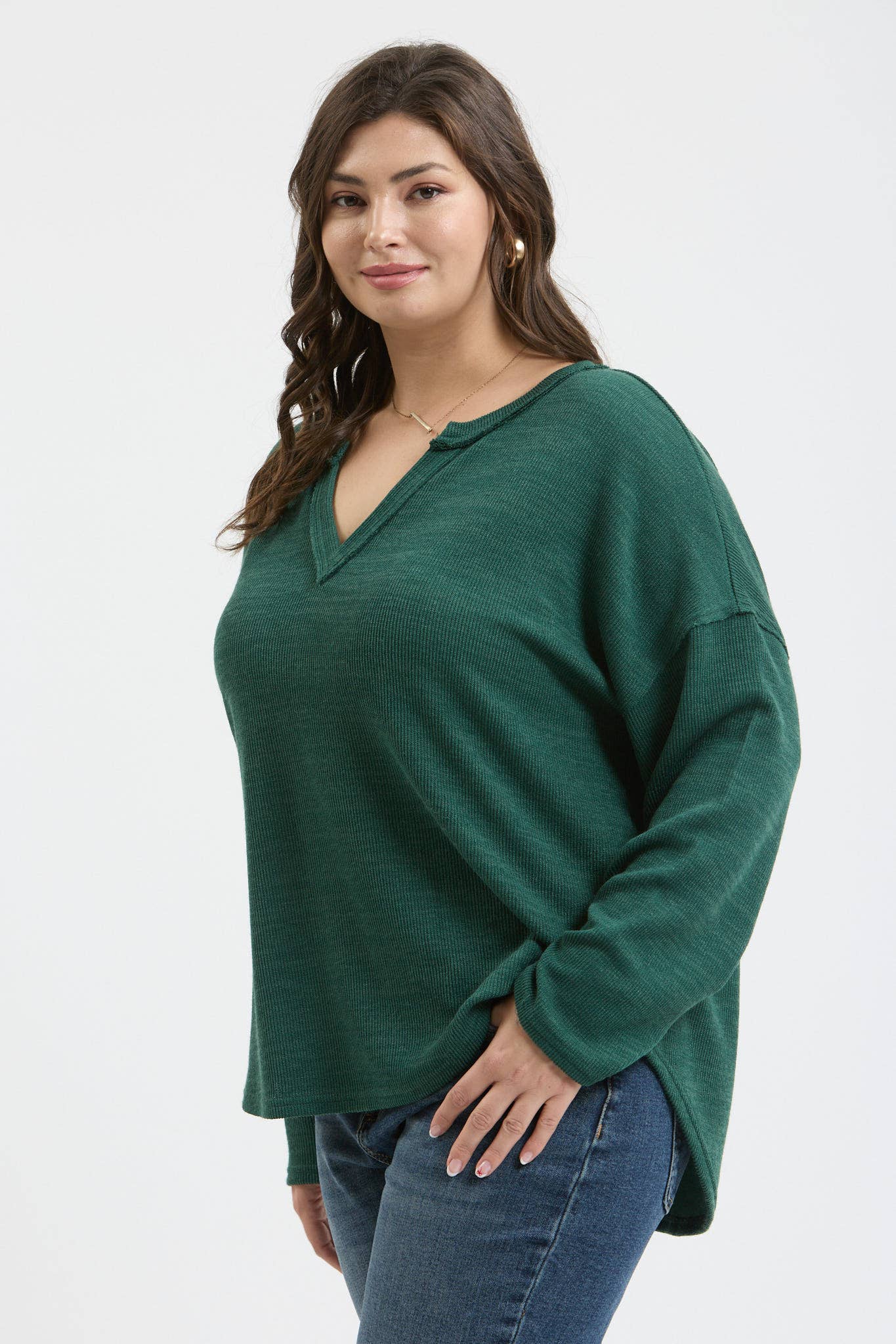 SOLID NOTCH NECK TOP