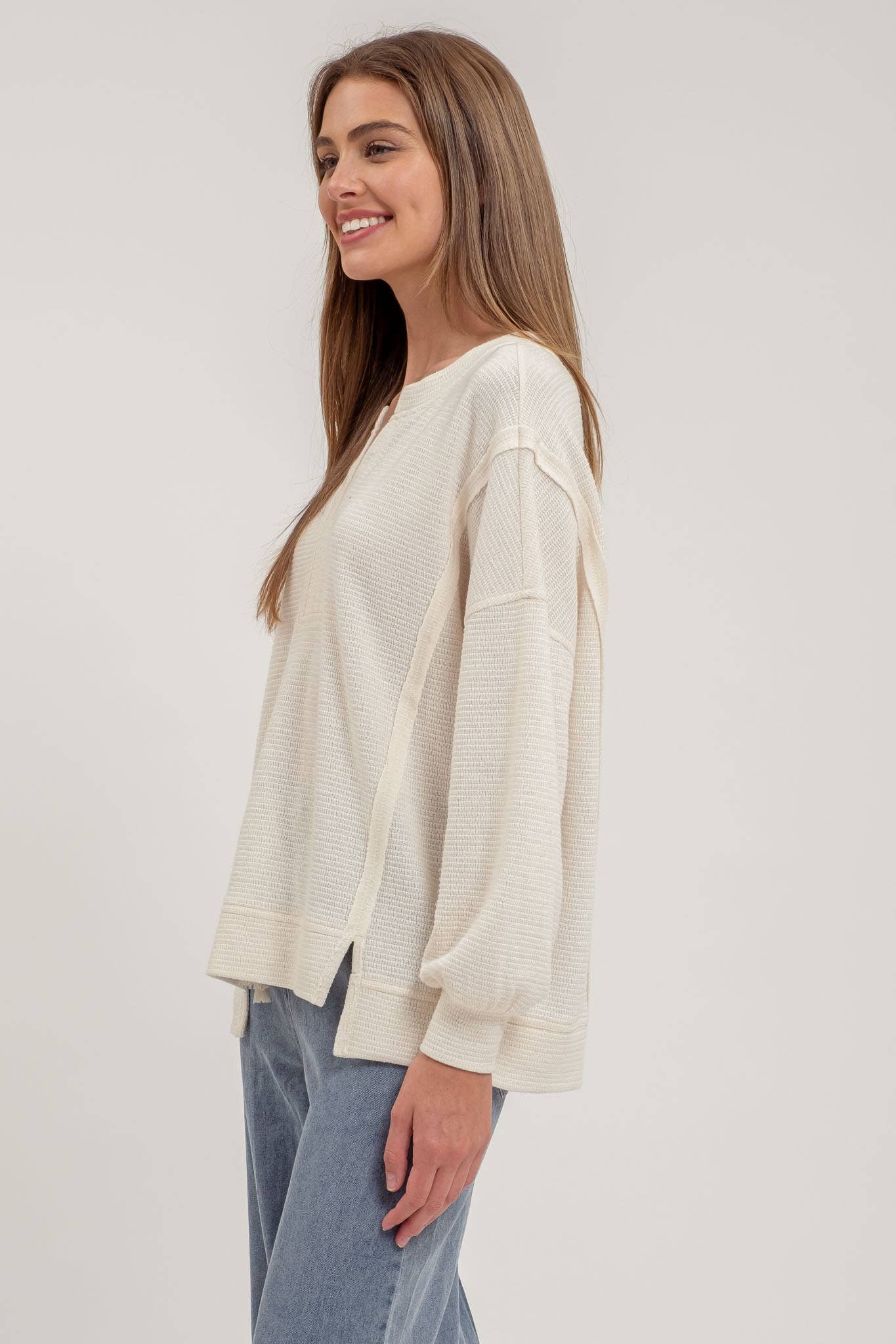 SPLIT LONG SLEEVE TOP