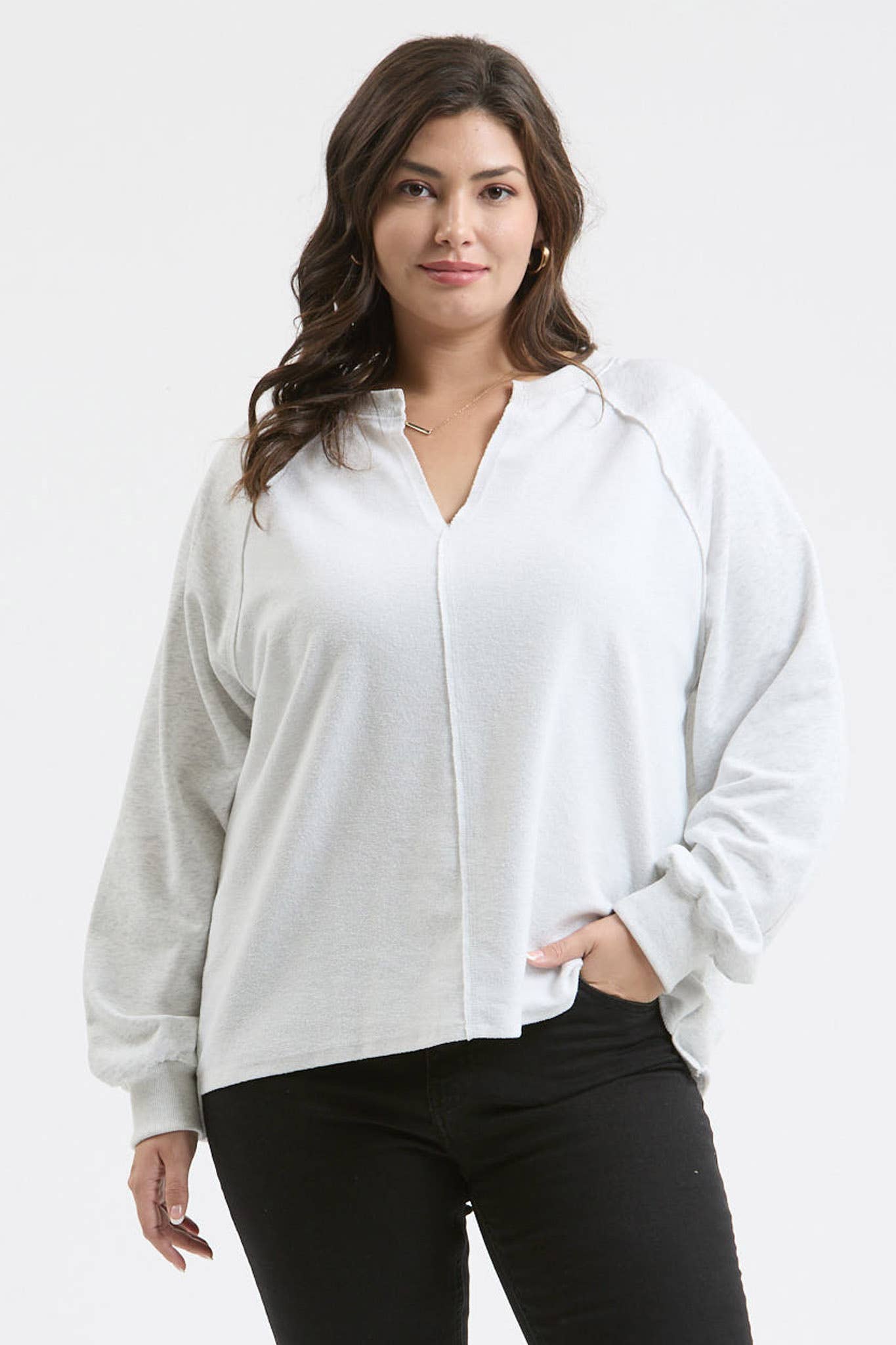 EXPOSED SEAM LONG SLEEVE