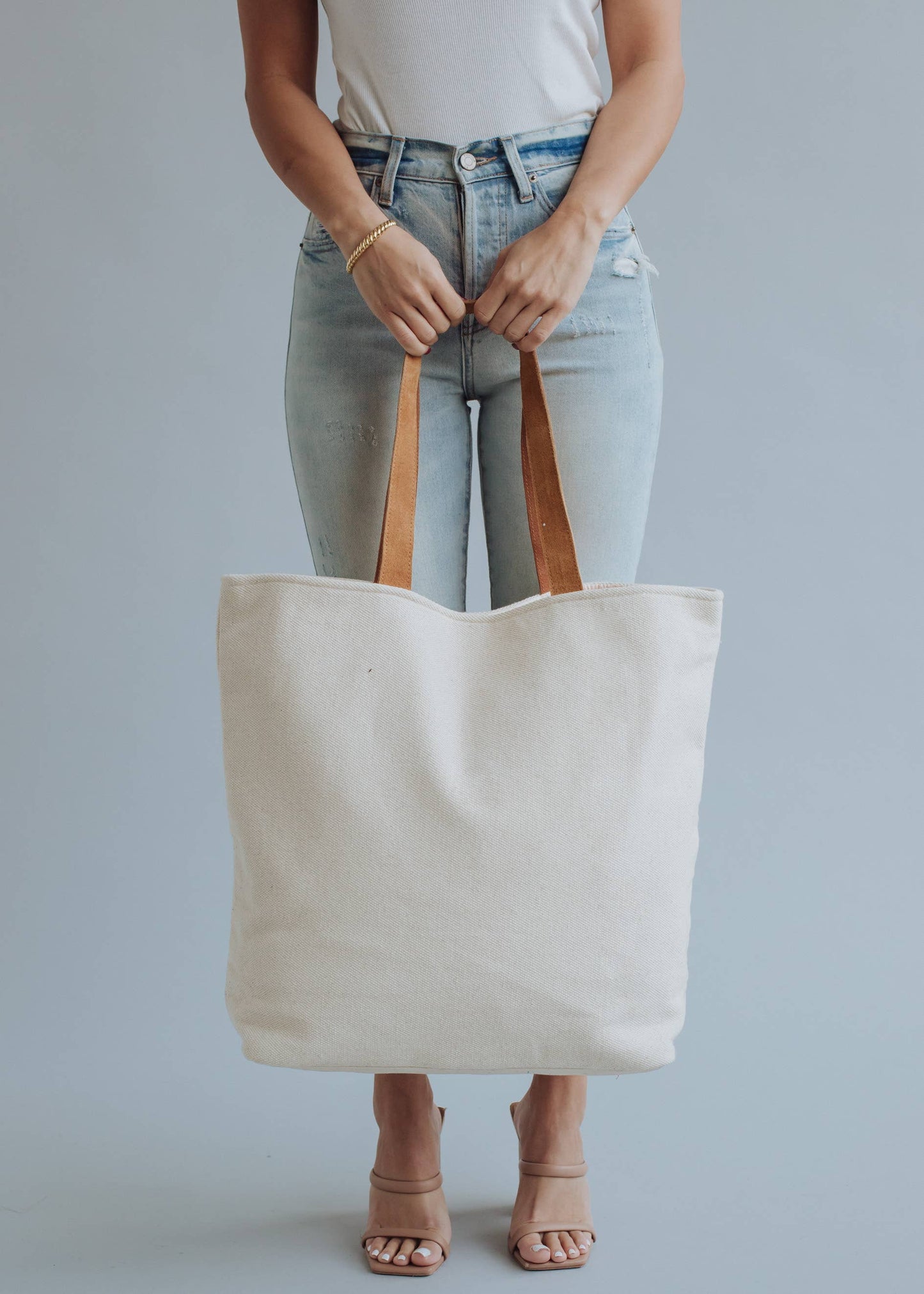 Cream Drink On A Boat Tote