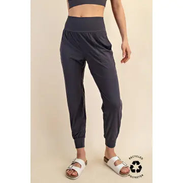 Butter Soft Joggers With Pockets