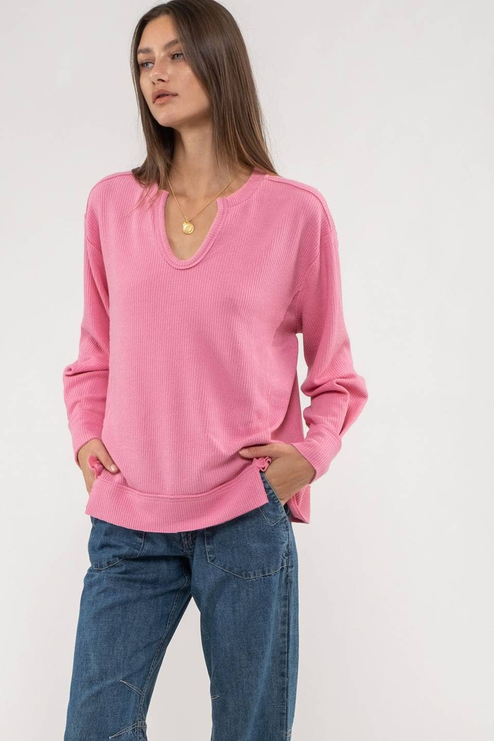 SPLIT NECK RIB KNIT TOP