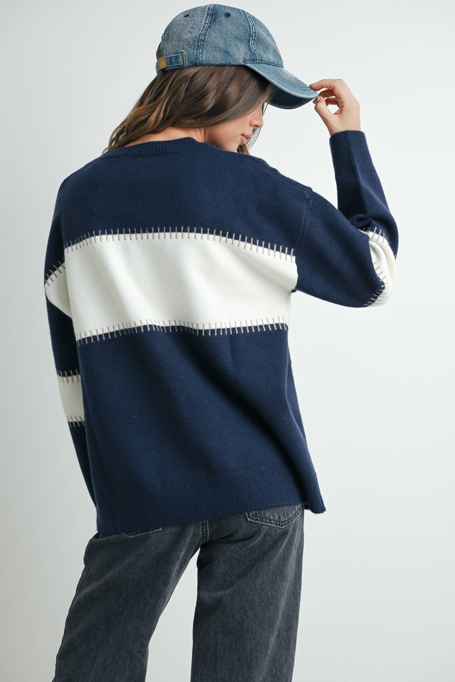 BLOCK STRIPED CREW NECK SWEATER