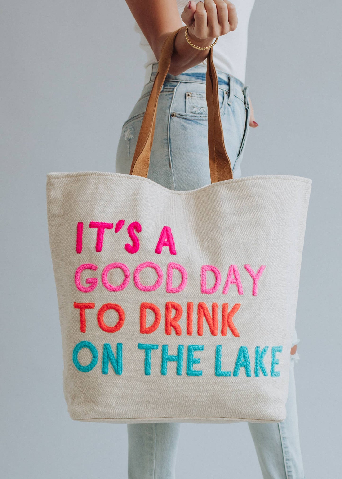 Cream Drink On The Lake Tote