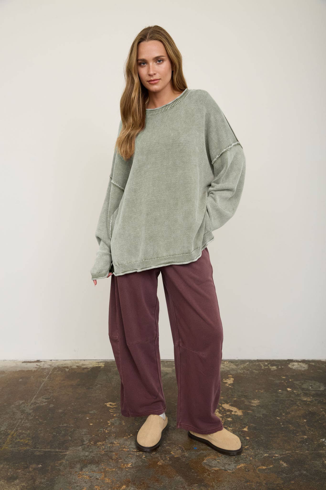 WASHED RAW EDGE CREW NECK DROP SLEEVE SWEATER