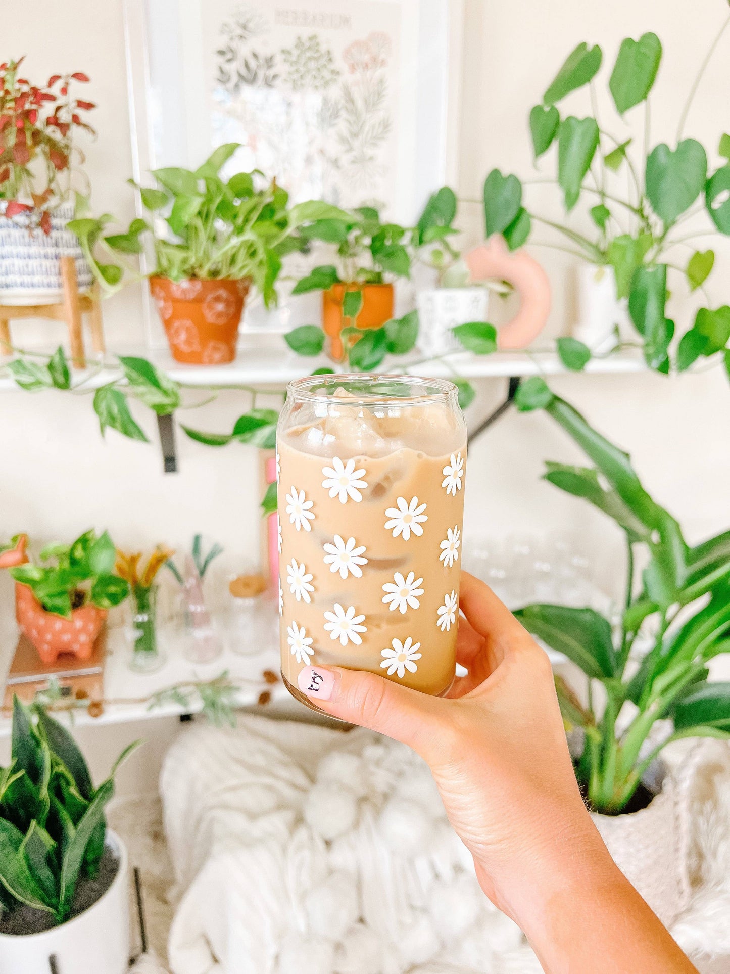 16oz White Daisy Glass