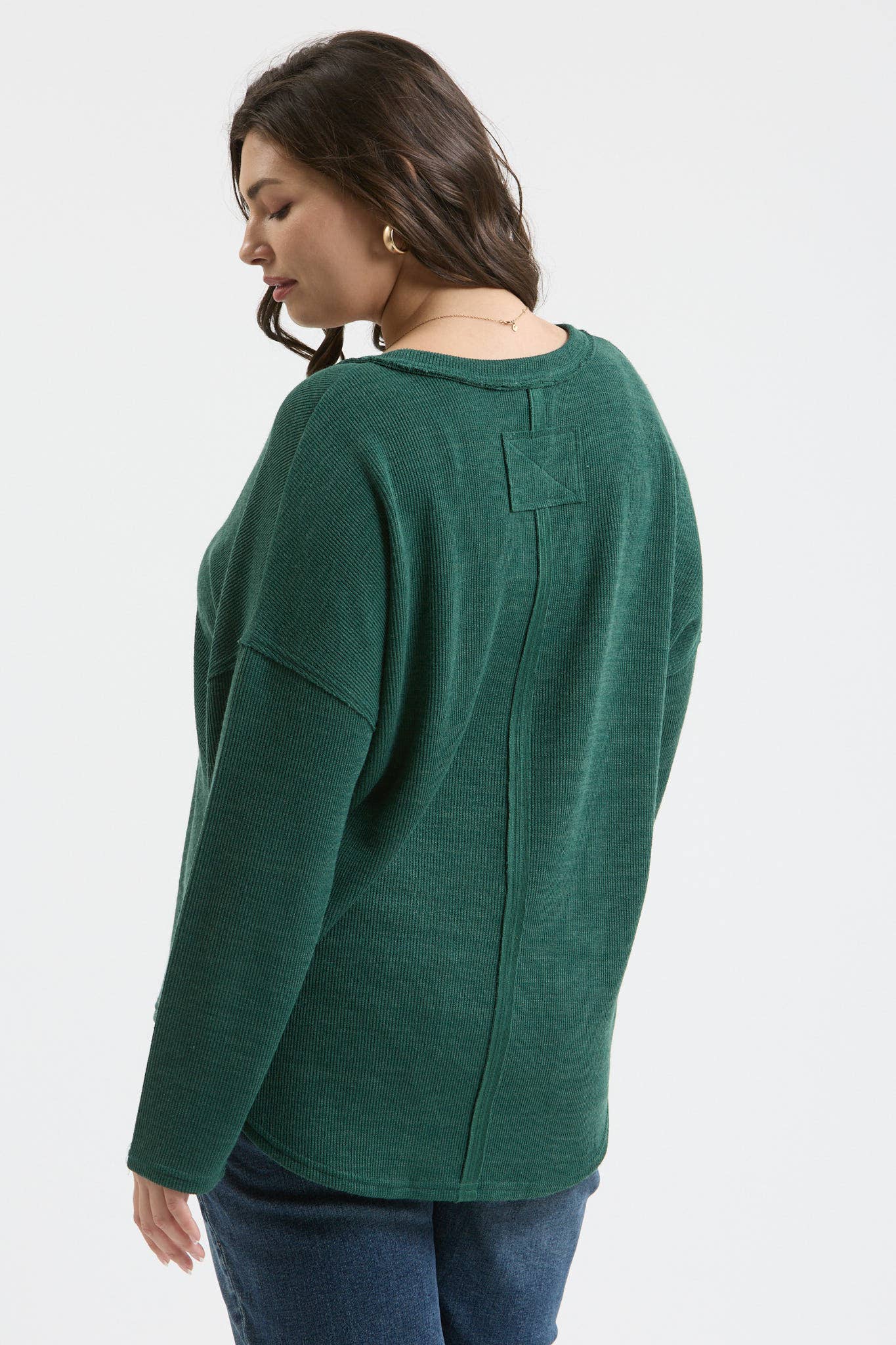 SOLID NOTCH NECK TOP