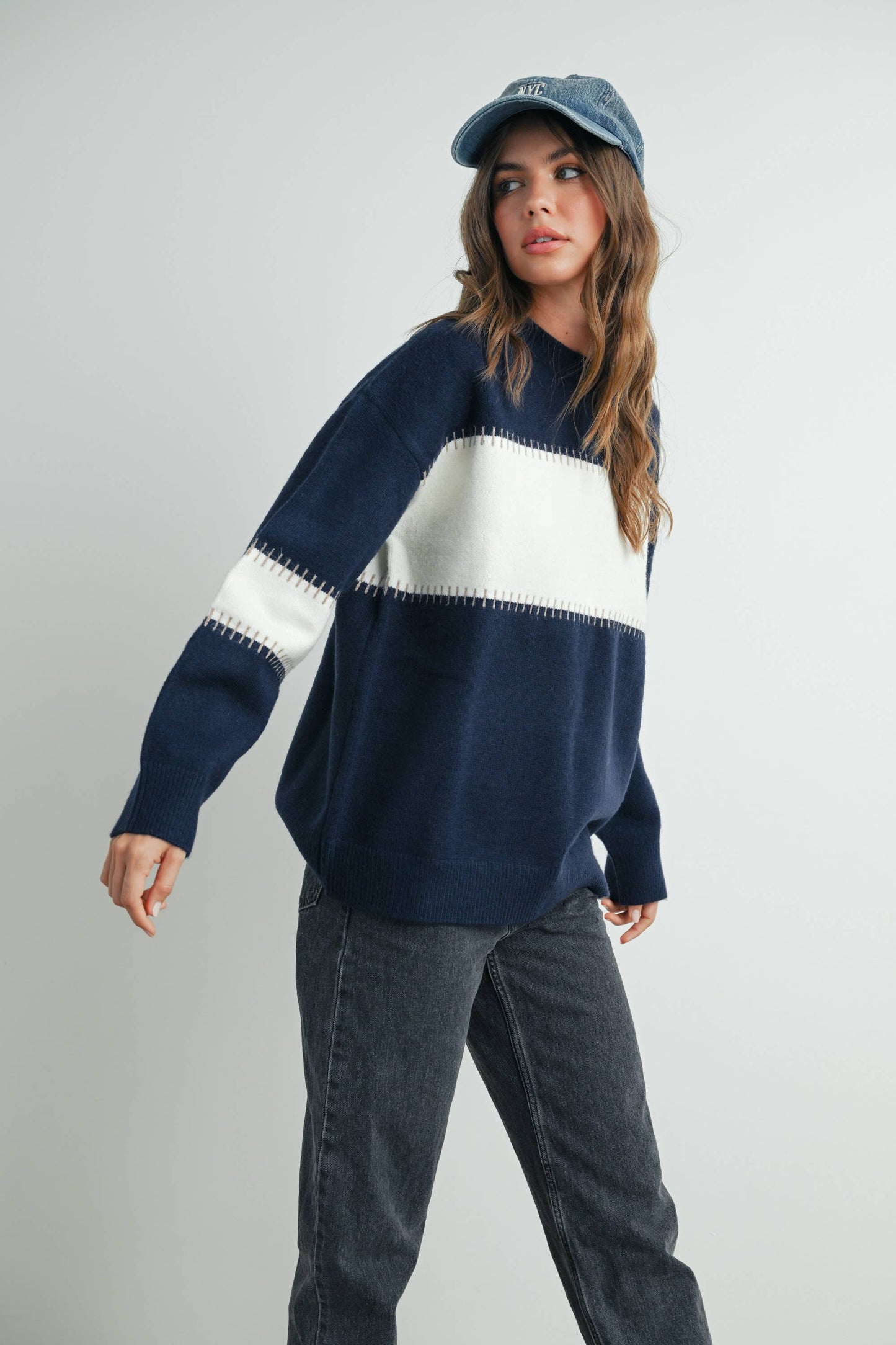 BLOCK STRIPED CREW NECK SWEATER