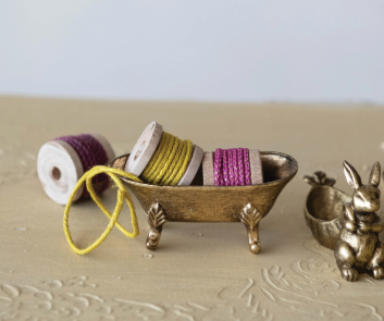 Gold Decorative Bathtub