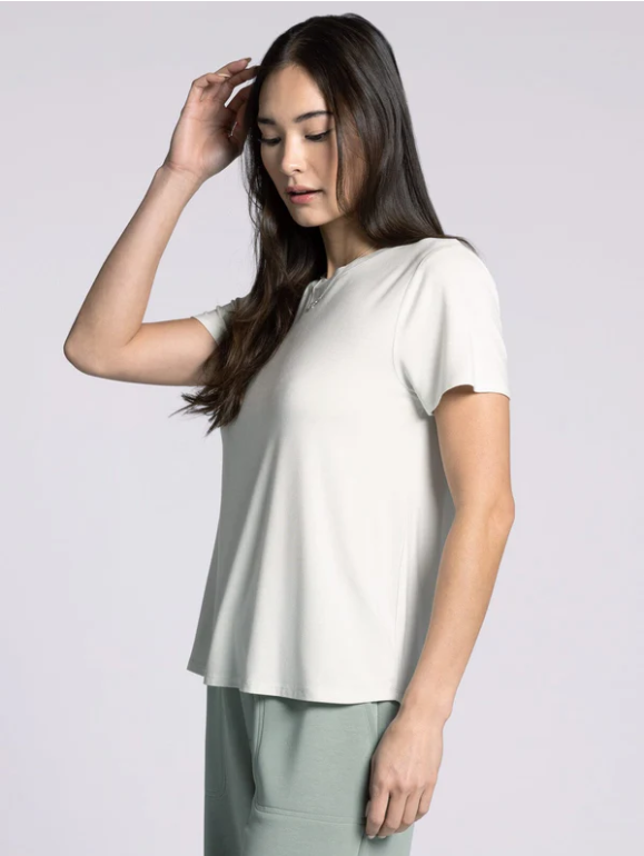 Nikkie Tee