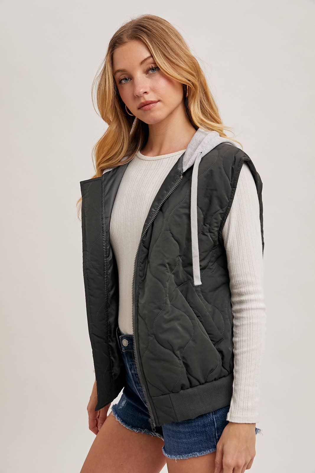 ZIPPER FRONT QUILTED PUFFER VEST CONTRAST HOODIE