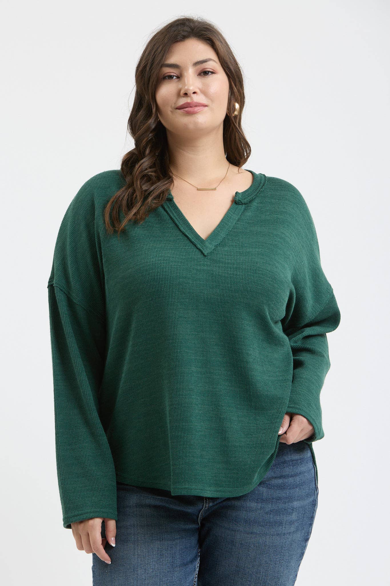 SOLID NOTCH NECK TOP