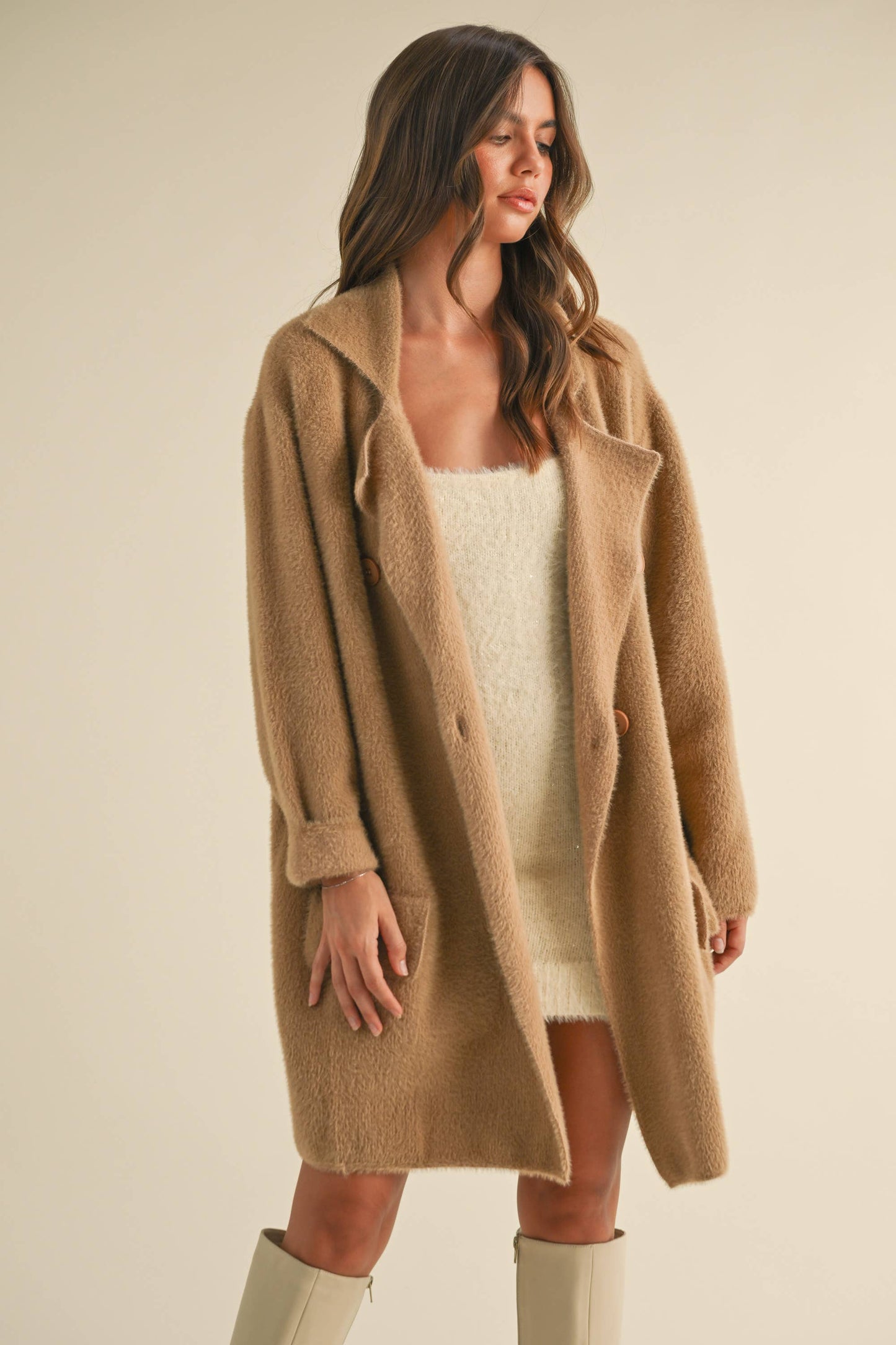 IJ1532 FUZZY SOFT POCKETED COAT JACKET