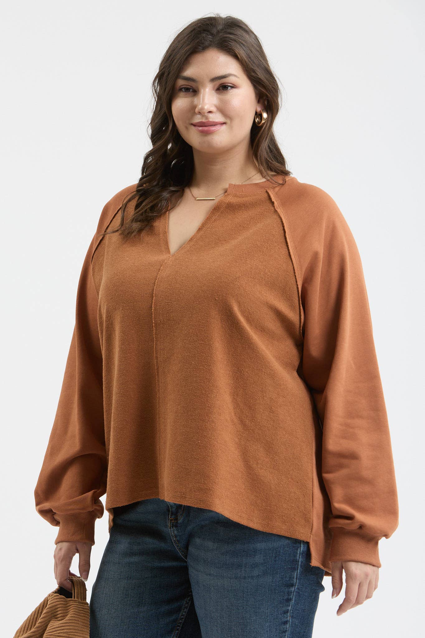 EXPOSED SEAM LONG SLEEVE