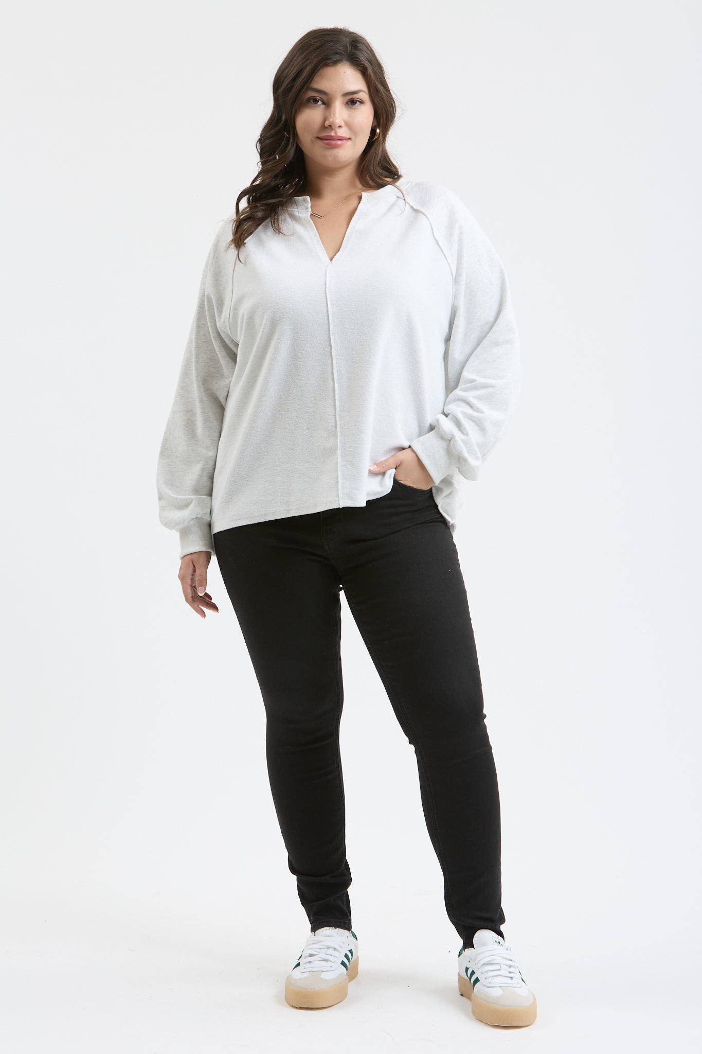 EXPOSED SEAM LONG SLEEVE