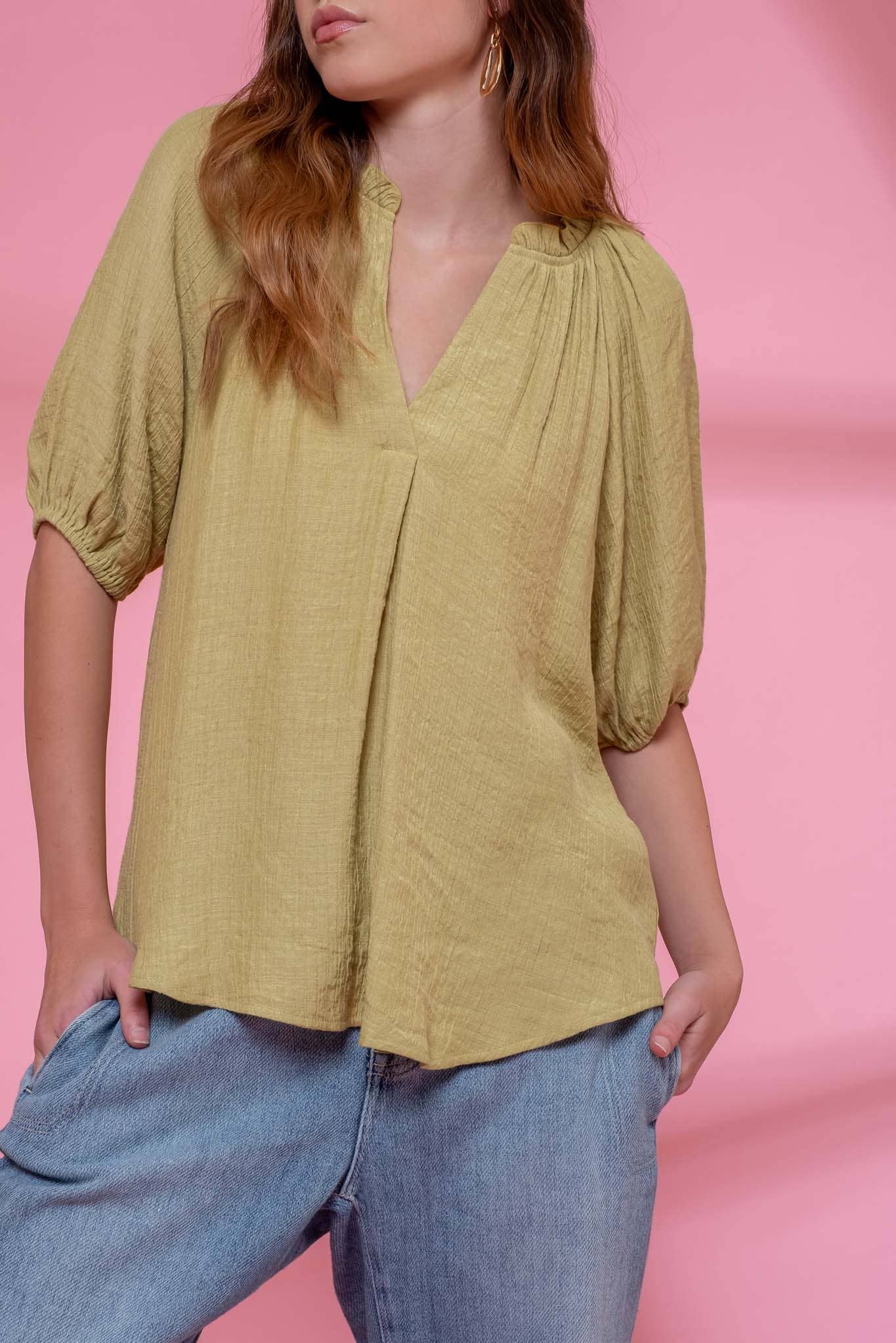 ELASTIC VNECK SHIRT