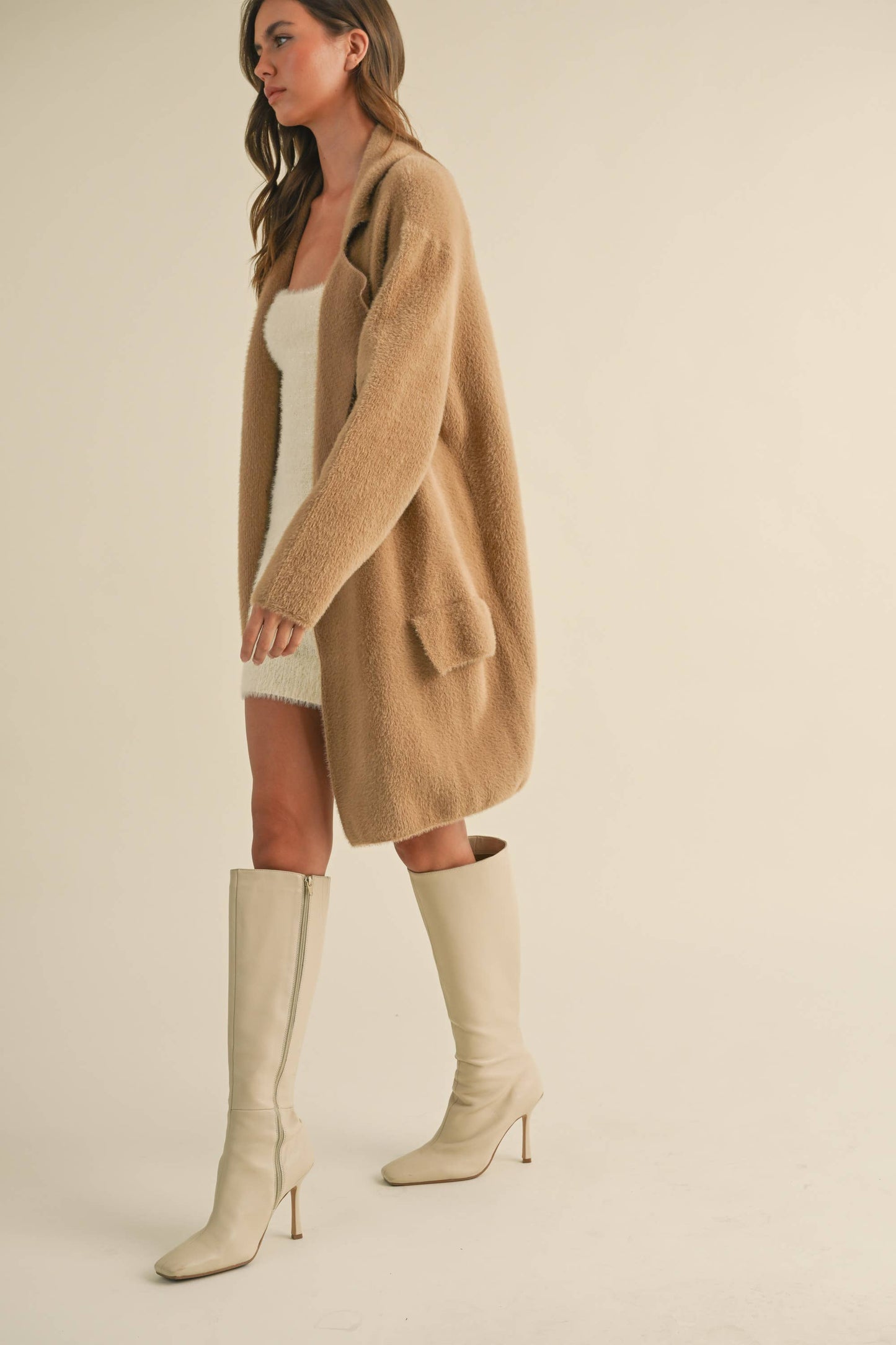 IJ1532 FUZZY SOFT POCKETED COAT JACKET