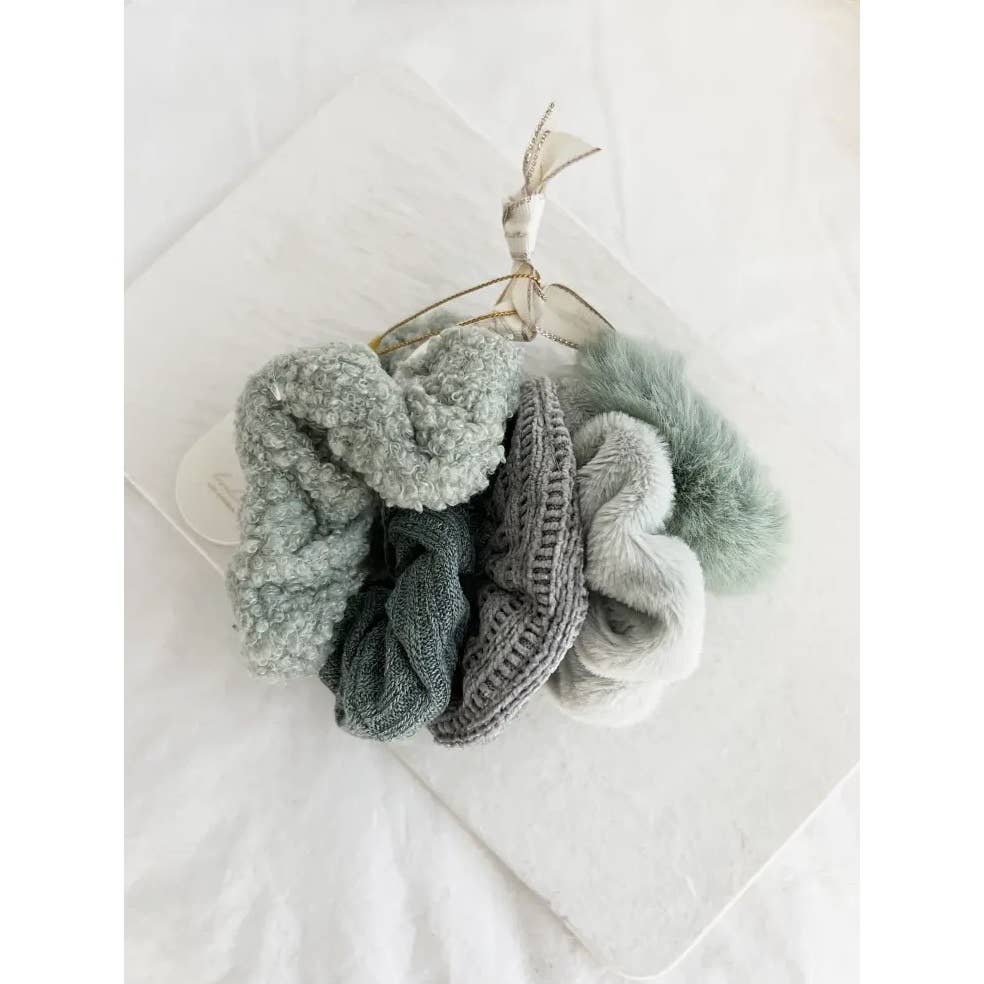 VELVET SOFT SCRUNCHIES SET - GABI