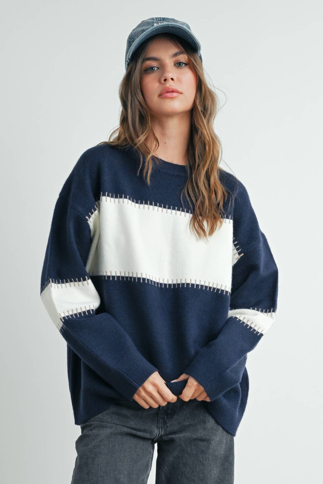 BLOCK STRIPED CREW NECK SWEATER