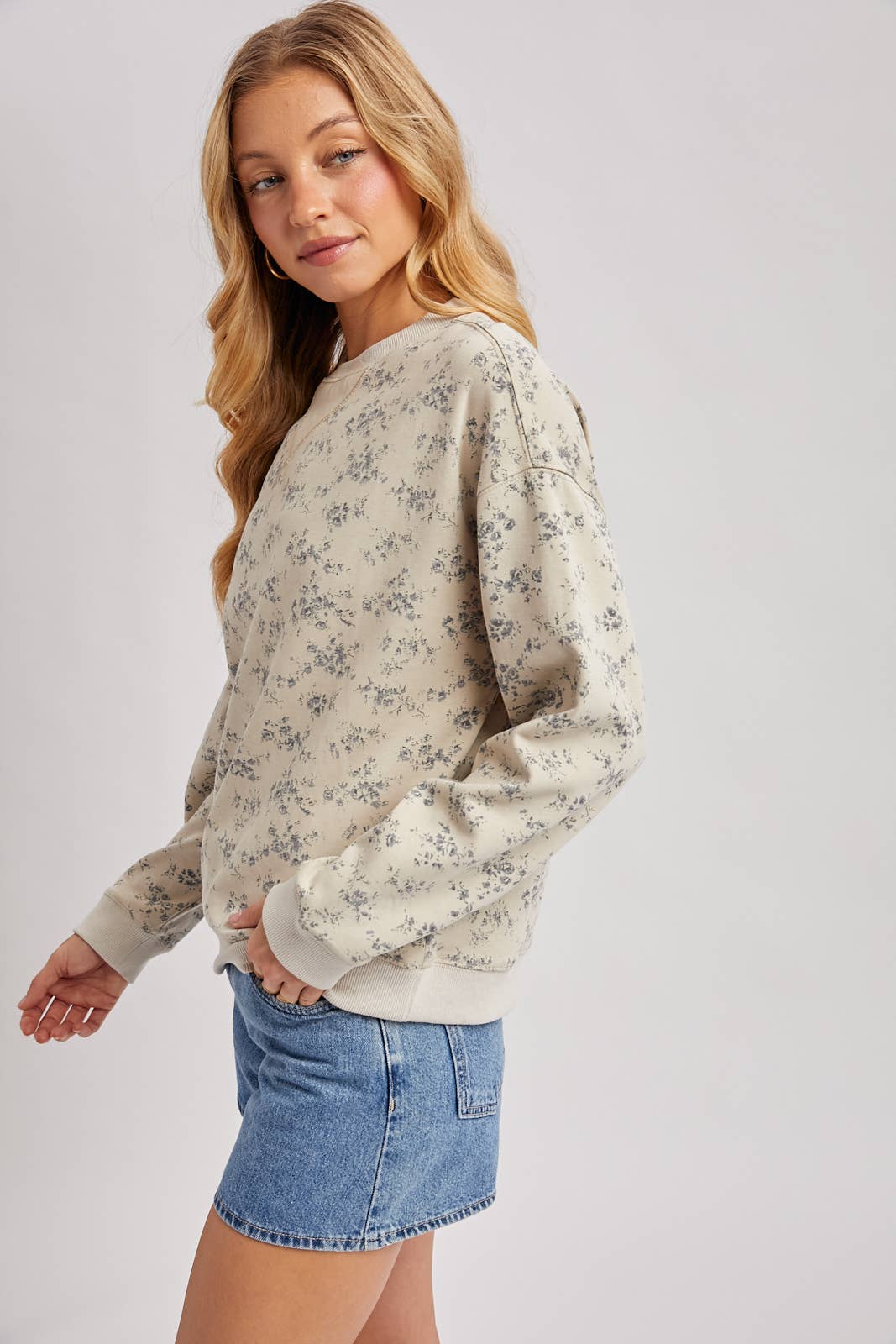 Ditsy Floral Sweatshirt
