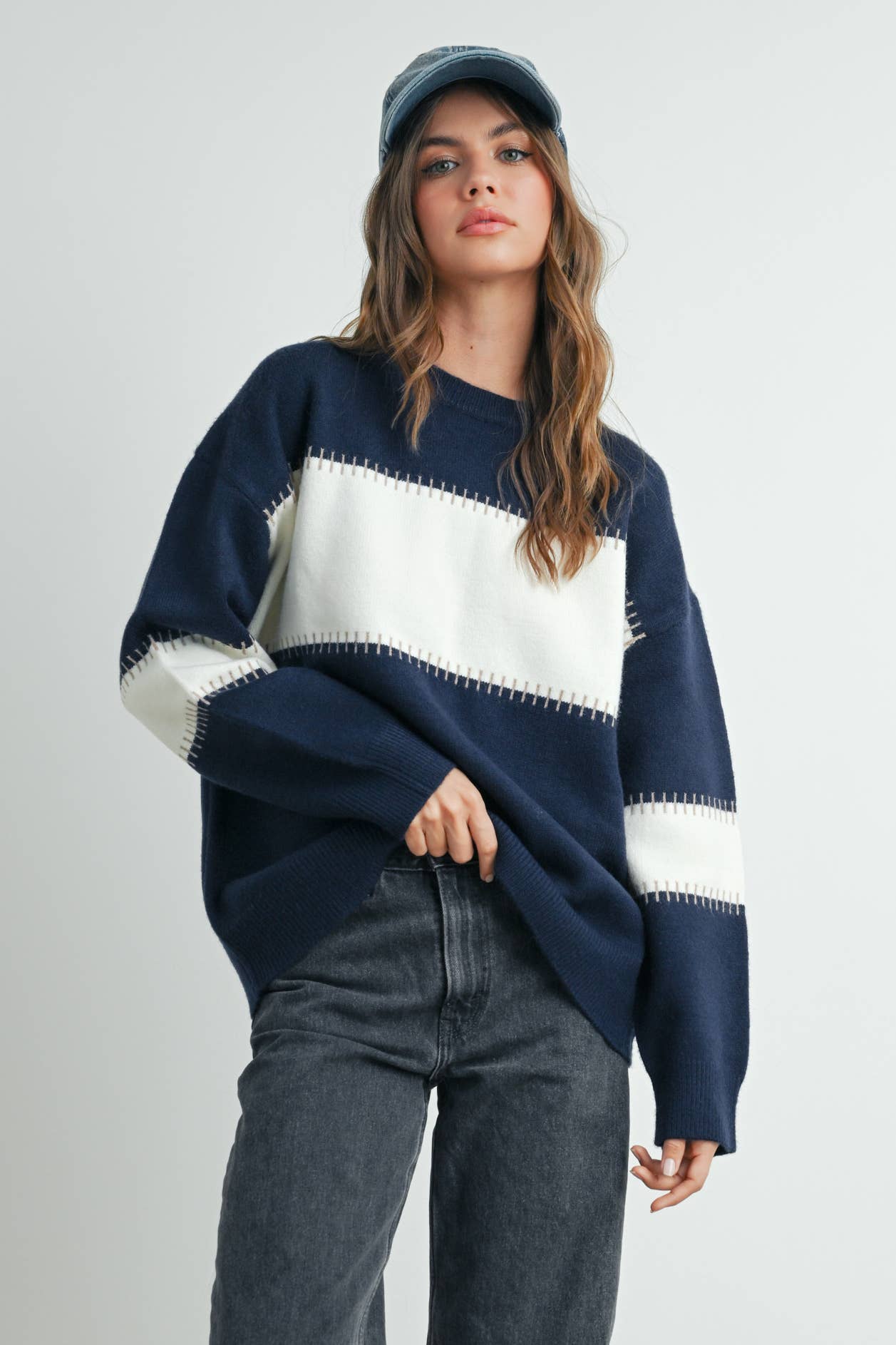 BLOCK STRIPED CREW NECK SWEATER